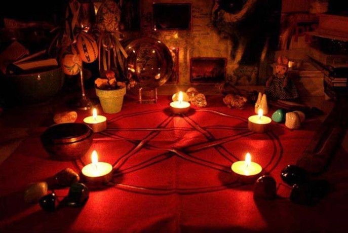 witch-doctor-traditional-healer-spiritual-healer-big-2