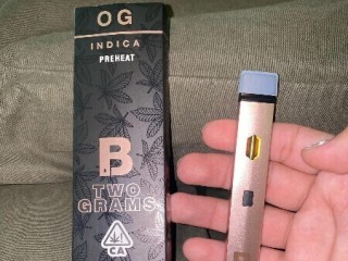 blinkers-2g-superglue-thc-vape-pen-in-karachi