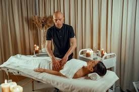 male-massage-therapist-for-ladies-in-karachi-big-0