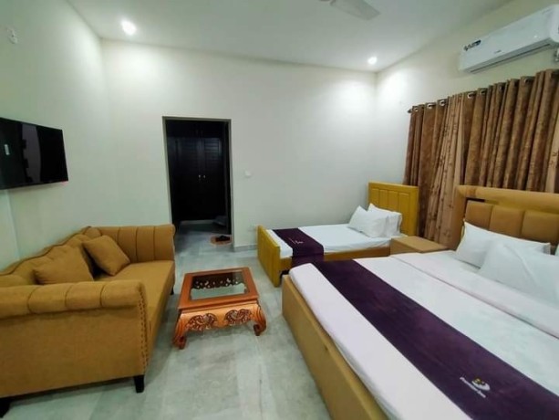 we-share-a-passion-of-hospitality-big-2