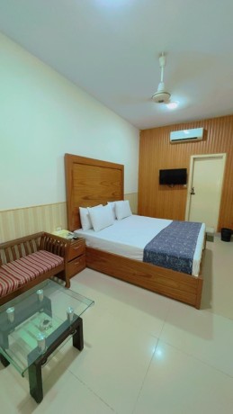 we-share-a-passion-of-hospitality-big-1