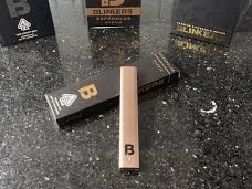 blinkers-2g-superglue-thc-vape-pen-in-pakistan